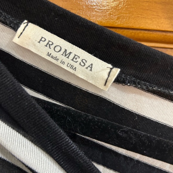 🟡Promesa top - Picture 2 of 2